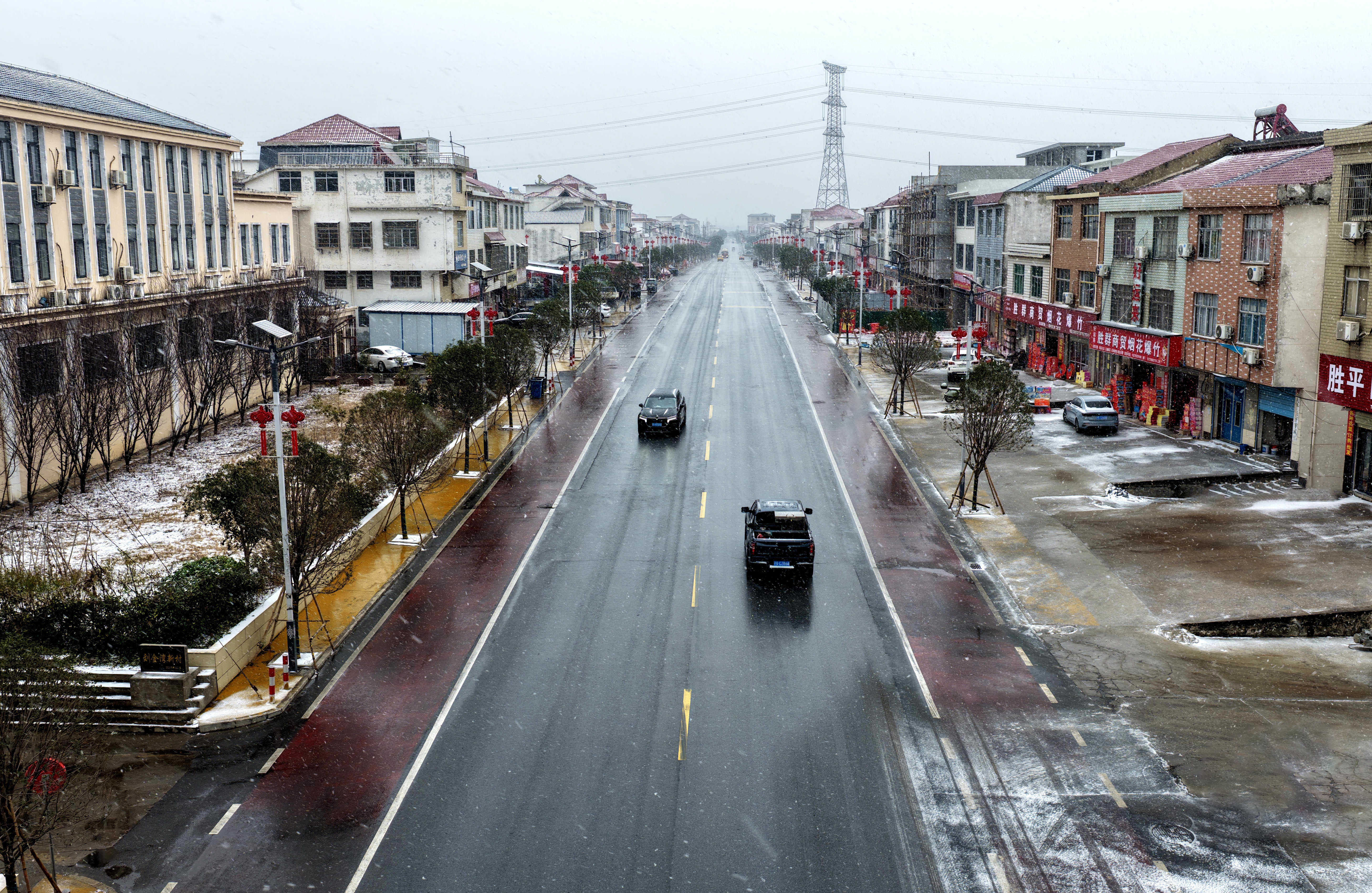 九江湖口：昼夜坚守抗严寒 多措并举保畅通