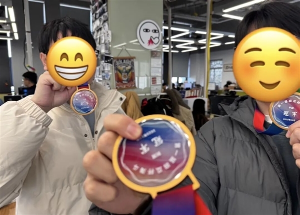 半死不活的英雄联盟 因为海克斯大乱斗重新热闹起来了