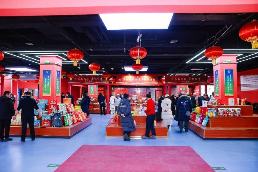 “黑土优品”冰雪营销季再添新彩  哈尔滨“黑土优品”进京展销