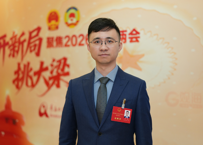 青岛市人大代表姜腾:加强新媒体使用,提振青岛消费活力