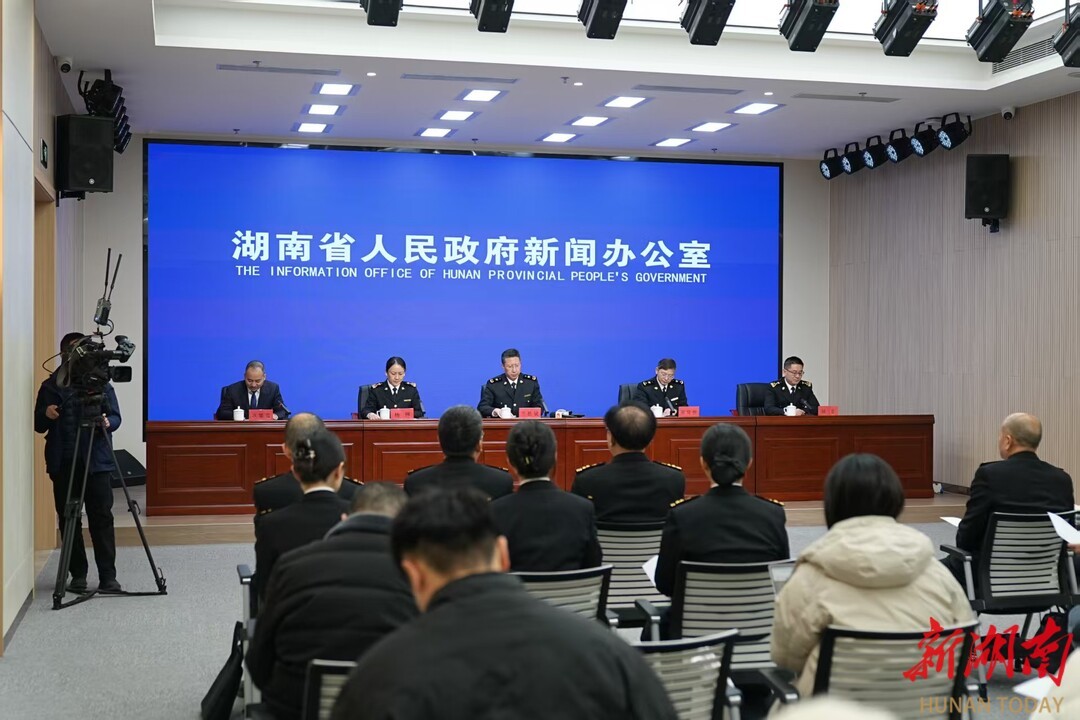 2025年湖南电动汽车出口首次突破10万辆