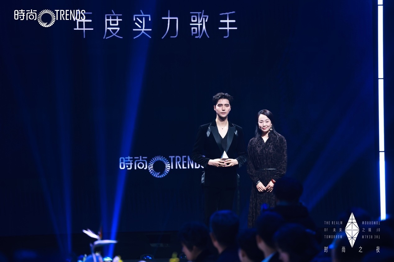 年度实力歌手 阿云嘎