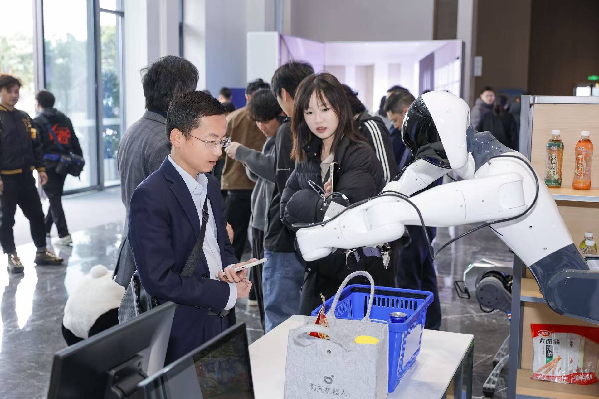 珠海放榜！首批22个具身智能真实场景，邀全球企业共建产业生态