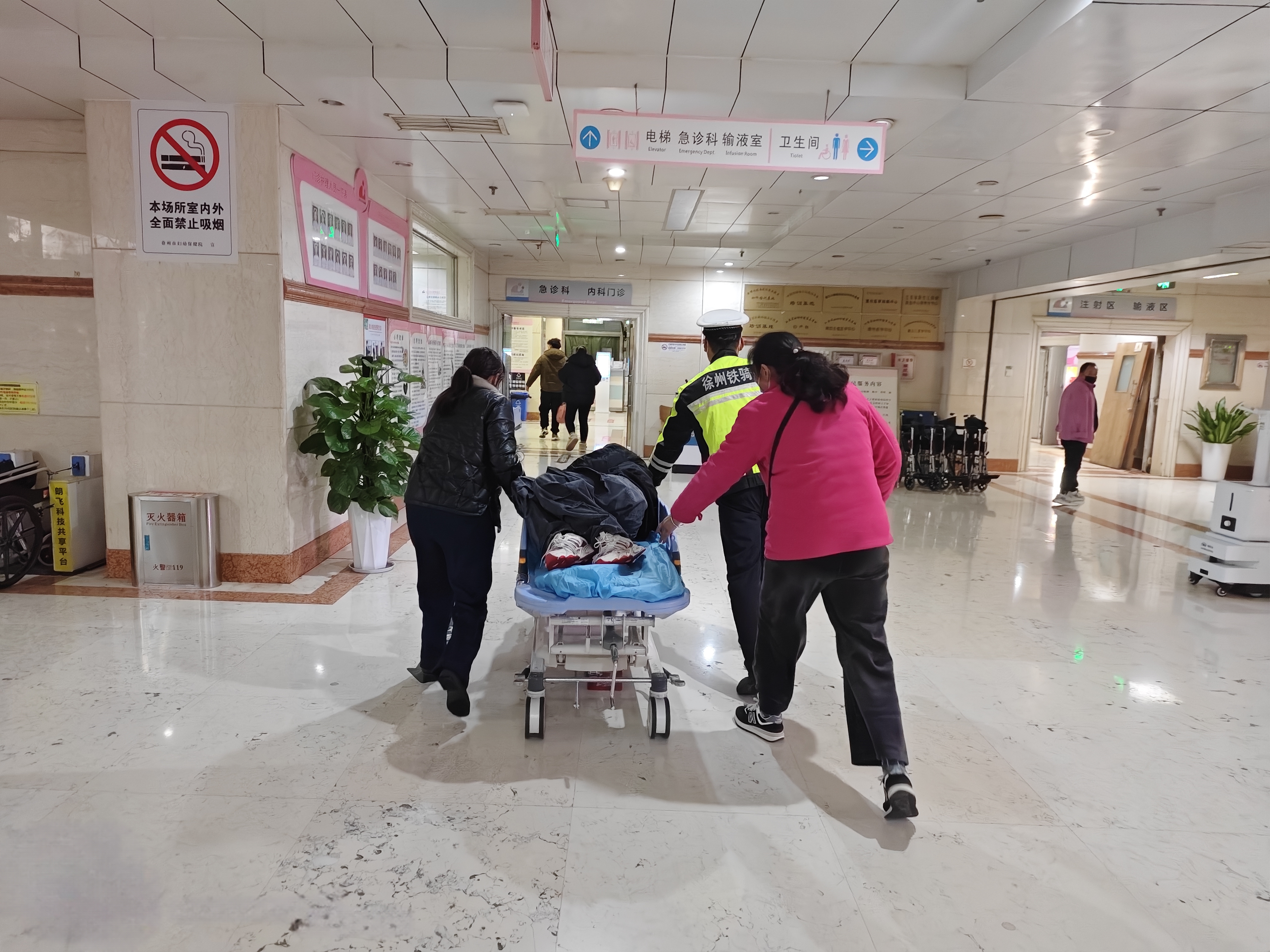 徐州：“热辣”护航融化“冰冷”风雪