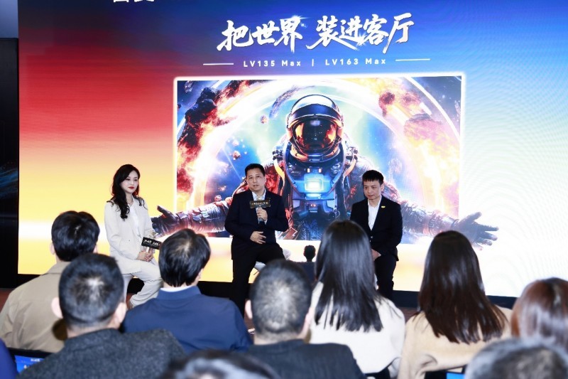 135 英寸 + 巨幕走入寻常家!雷曼 Micro LED 新品重构家居视界,引爆万亿产业蓝海