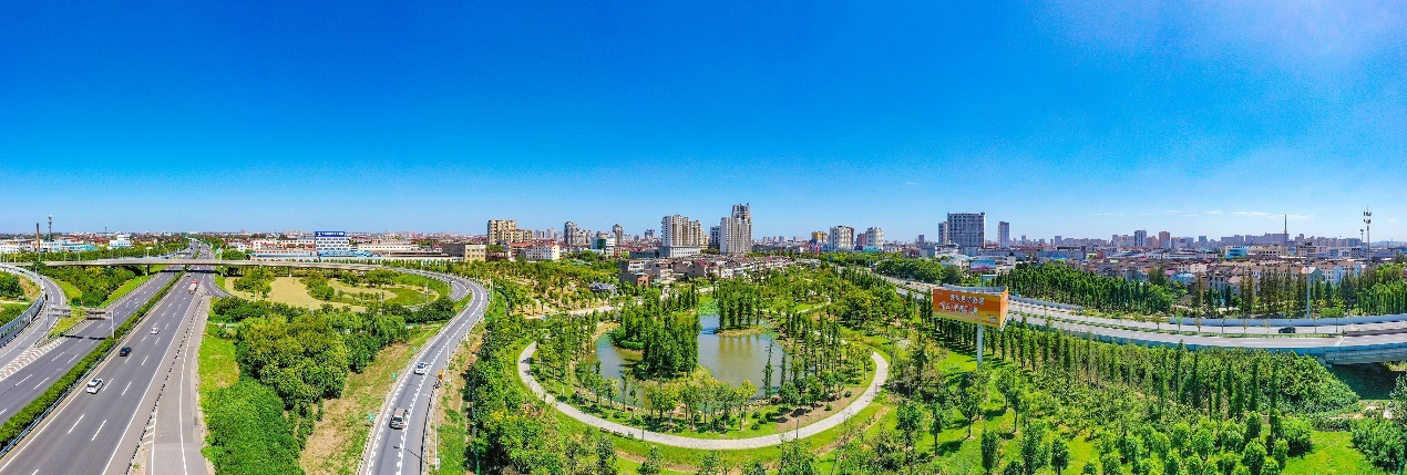 图为靖江城南小游园。