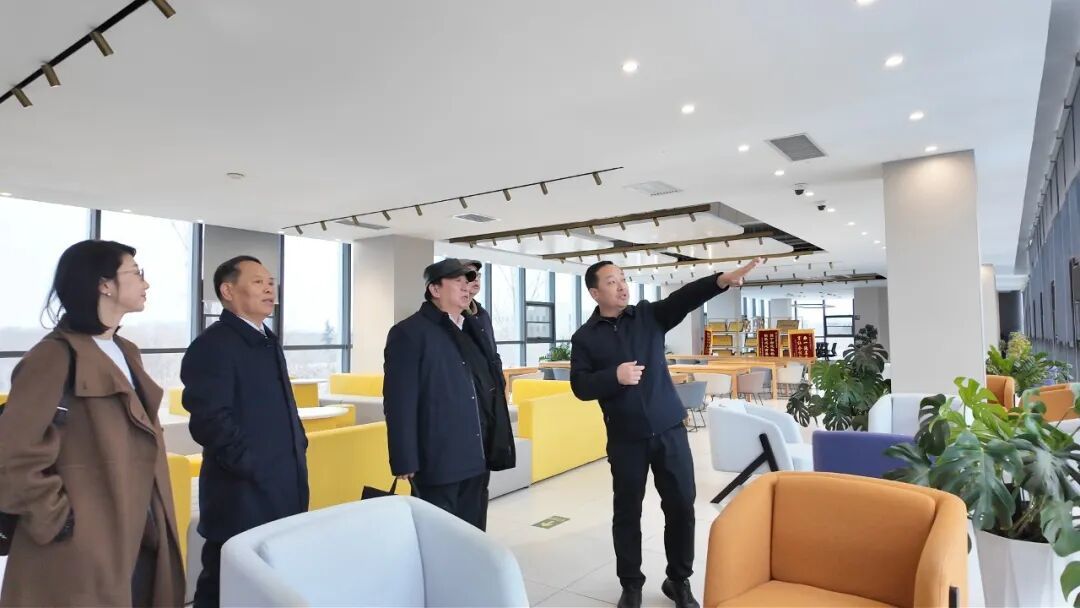 以調研為鏡 聚焦教育內涵！中國民辦教育協會高中分會蒞臨西安現代綜合職業高中開展深度調研紀實