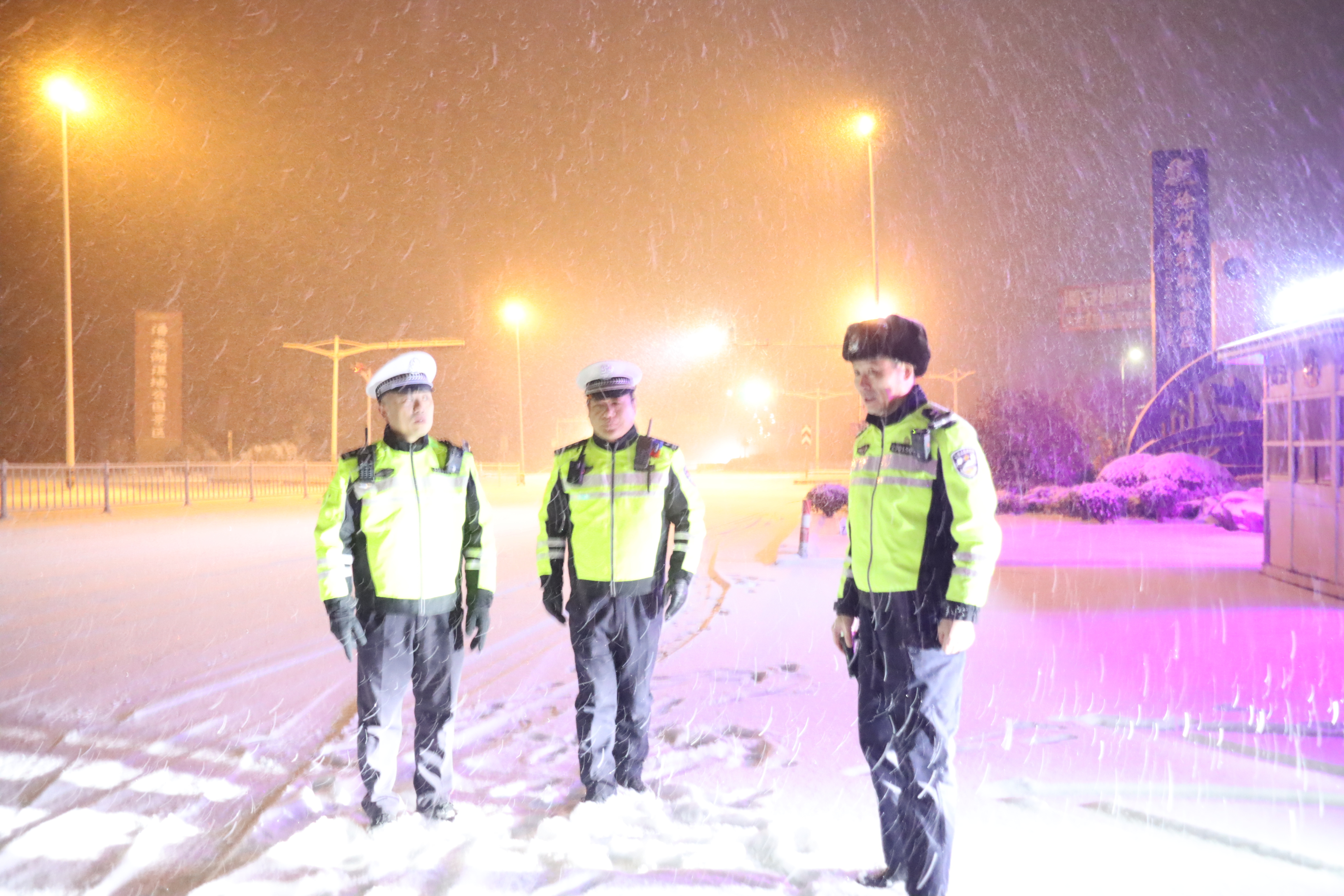 徐州：“热辣”护航融化“冰冷”风雪