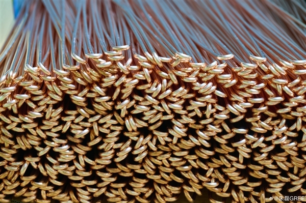 格力市场总监朱磊晒工厂图:铜管堆成山!坚决不用铝代铜