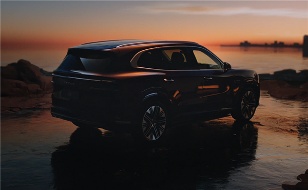 预计售价40万级 极氪8X官宣：吉利打造的“新能源宝马X5”来了