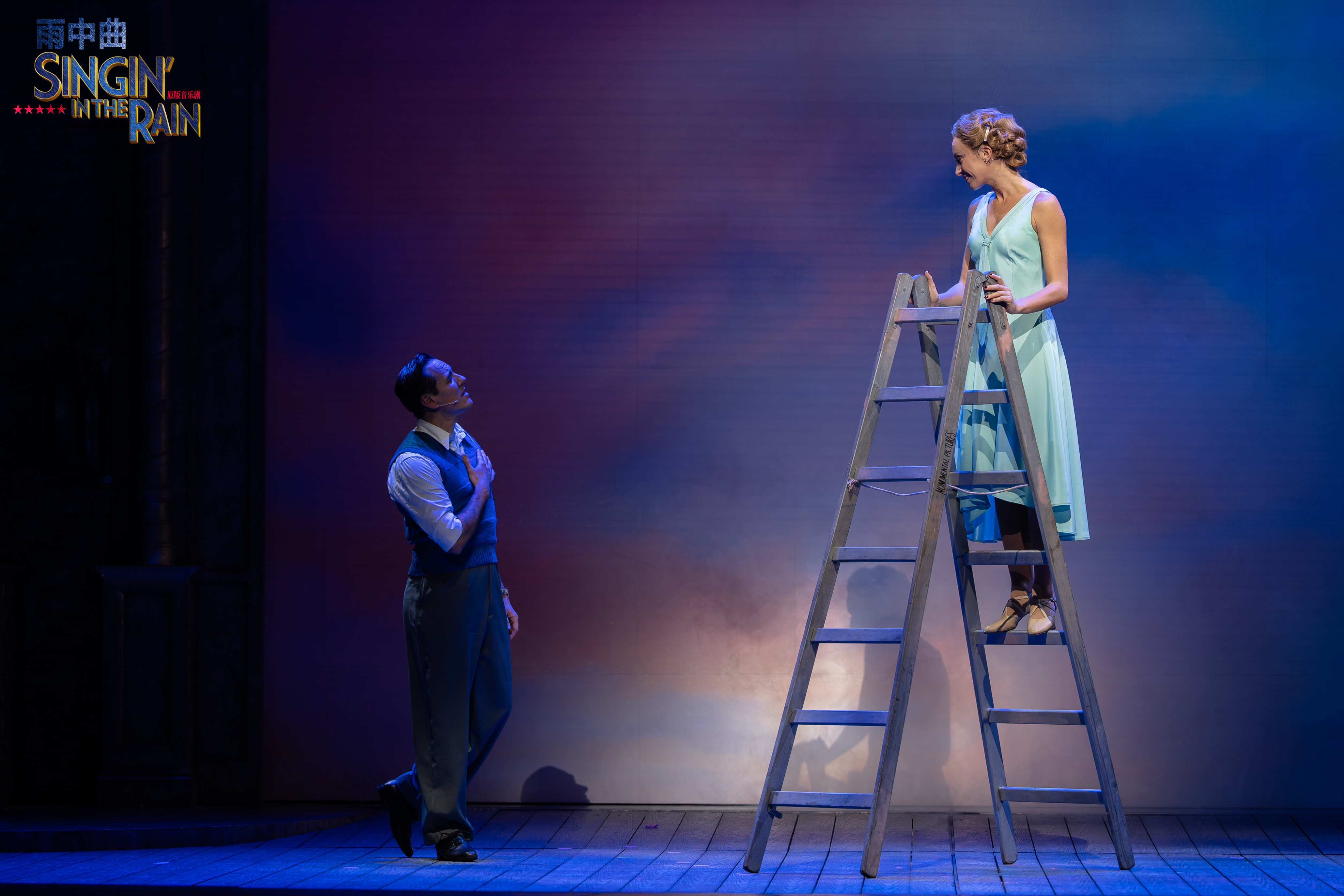 伦敦西区原版音乐剧《雨中曲》主创见面会“雨”众不同