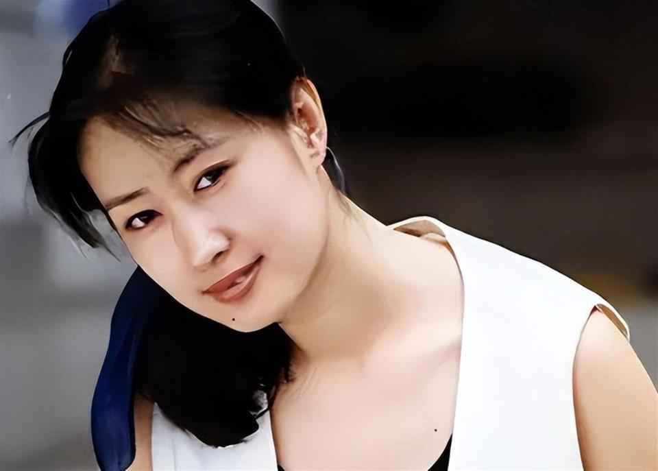 人民日报点名刘敏涛，释放两大信号，原来靳东一个字都没说错(图21)