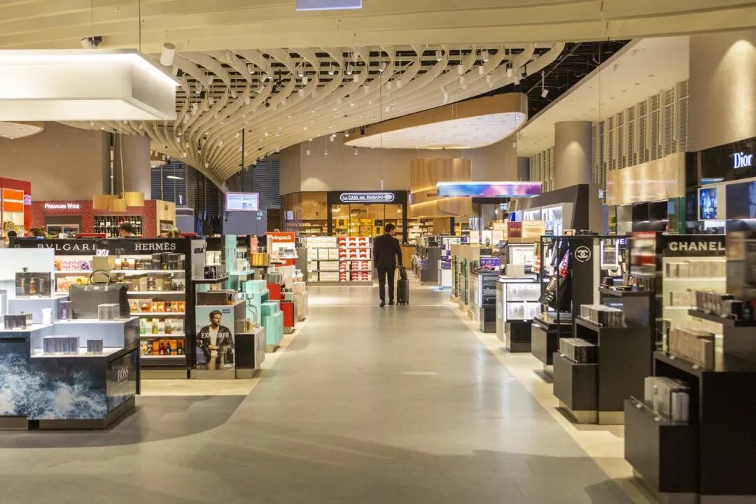 千库网_机场大厅店铺摄影图_摄影图编号67966.jpg