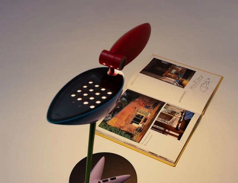 从照明到“光环境”:卧室无主灯设计如何兼顾场景氛围与视觉健康?