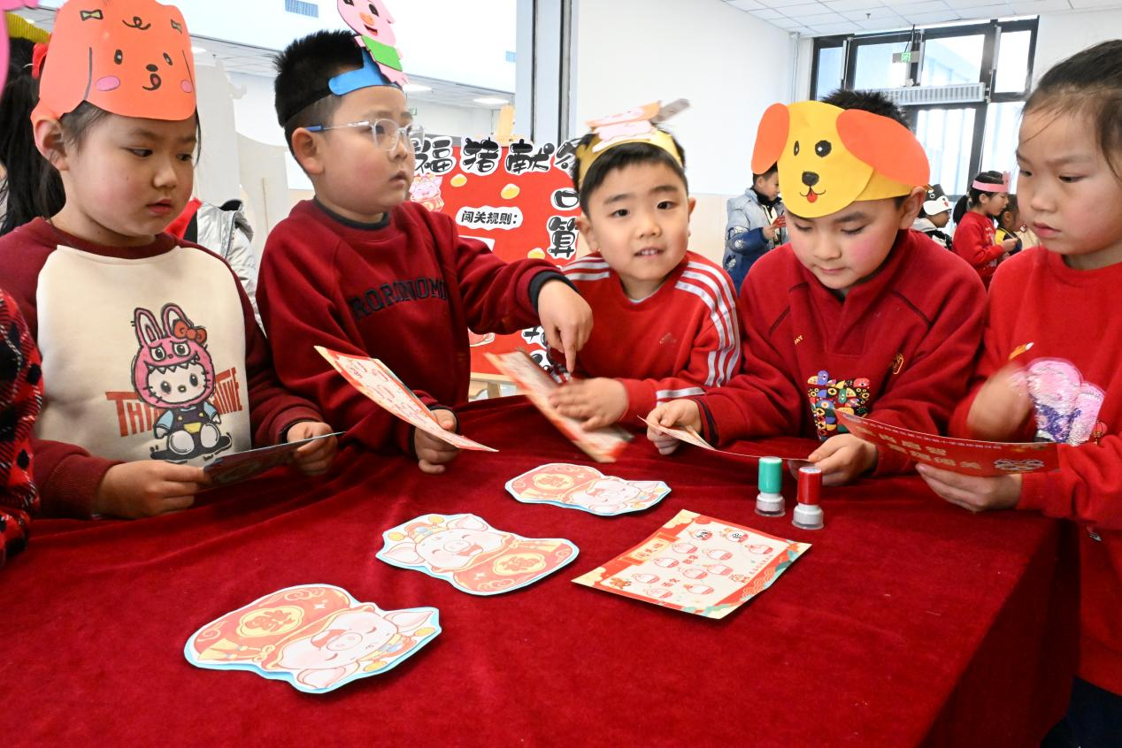 山东即墨:期末考试 快乐“闯关”