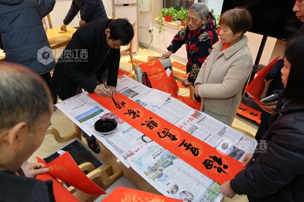 江西新余：“福”到社区居民乐（图）