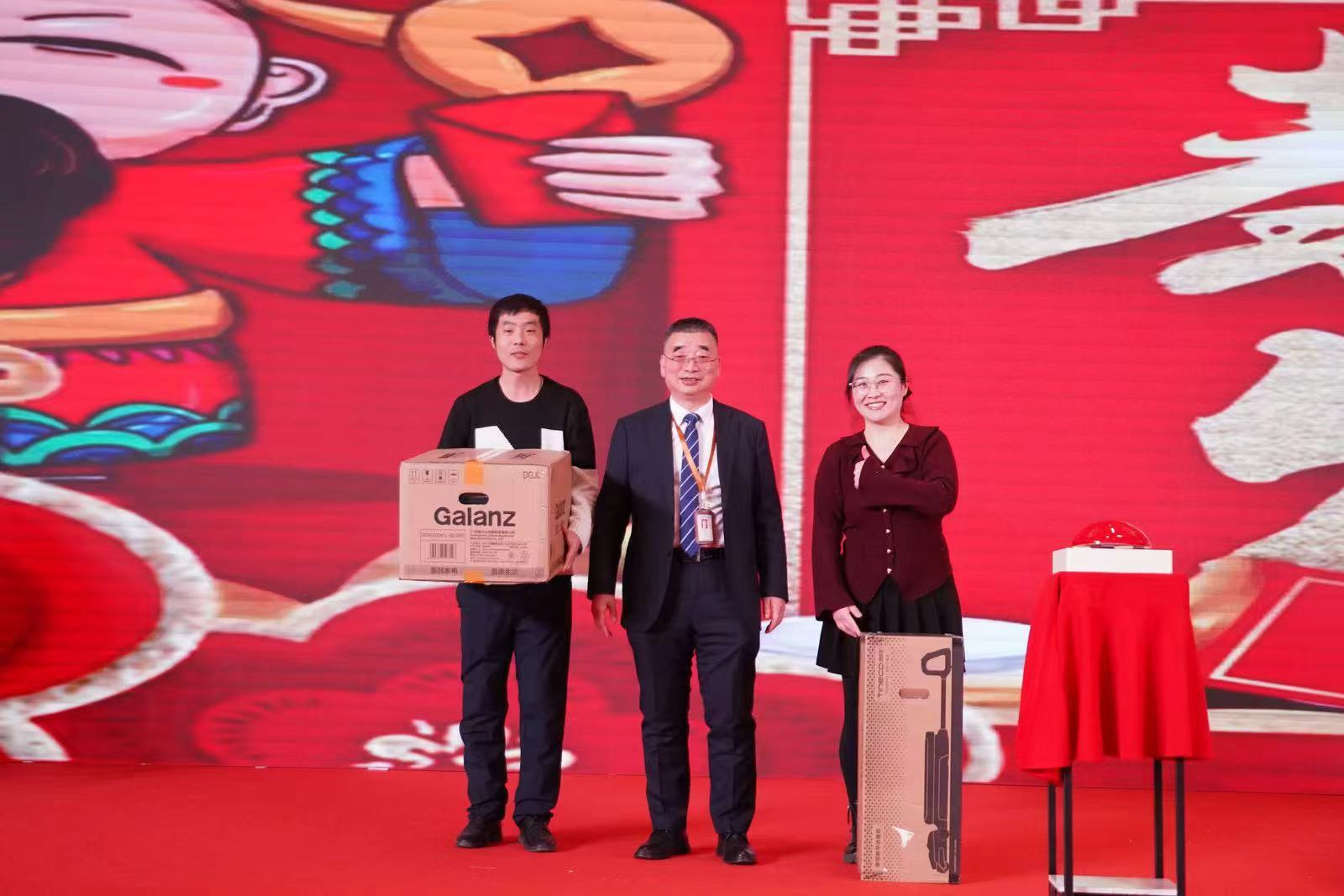 同心聚合力，奋斗谱新篇|青岛求实职业技术学院举办年度年会盛典