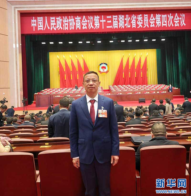 图为夏少林在湖北省政协十三届四次会议会场。新华网发