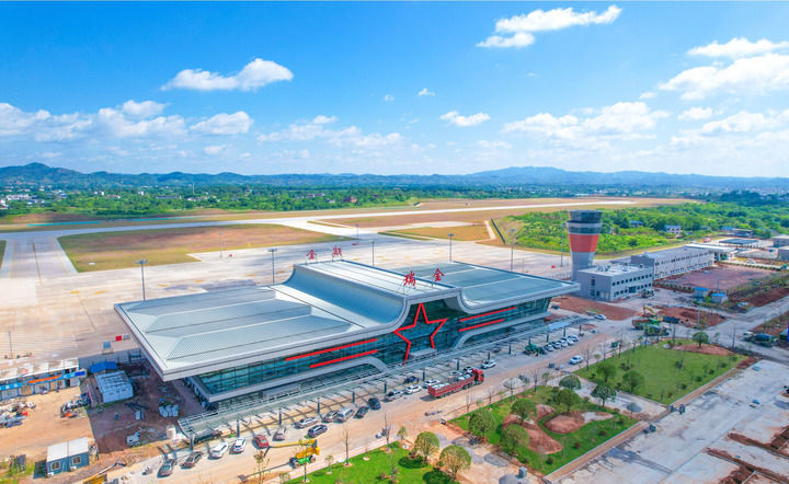 这是航拍的江西瑞金机场（2024年9月23日摄）。新华社发（杨鑫 摄）