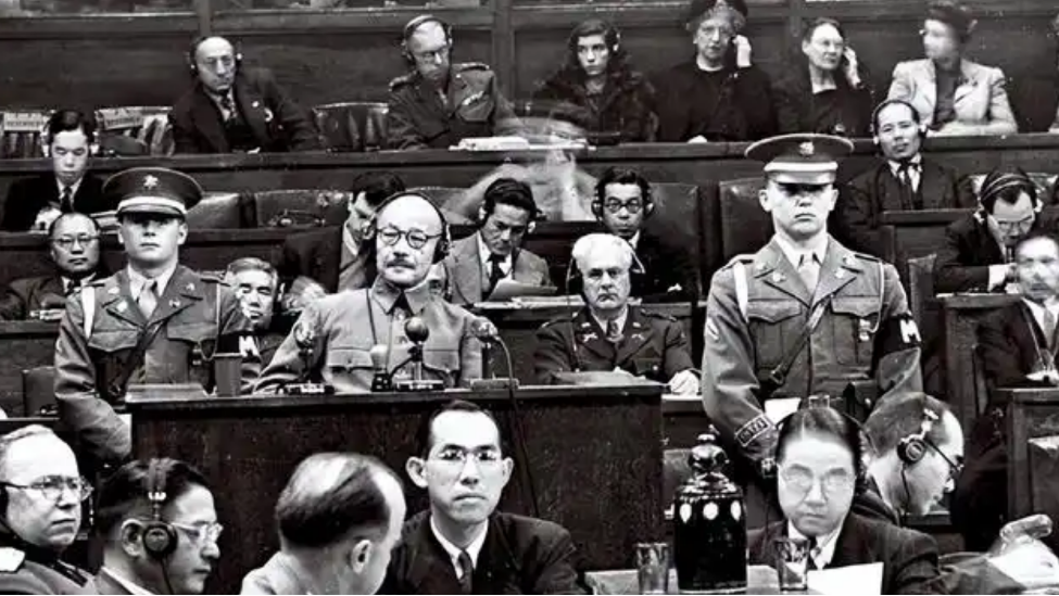 蒋斌表示，今年是东京审判开庭80周年。日本右翼势力推动“再军事化”的野心已昭然若揭。