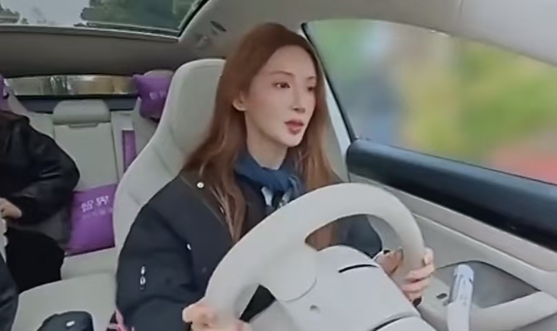 金晨仍未回应,直播代言取消,多部待播作品恐受影响