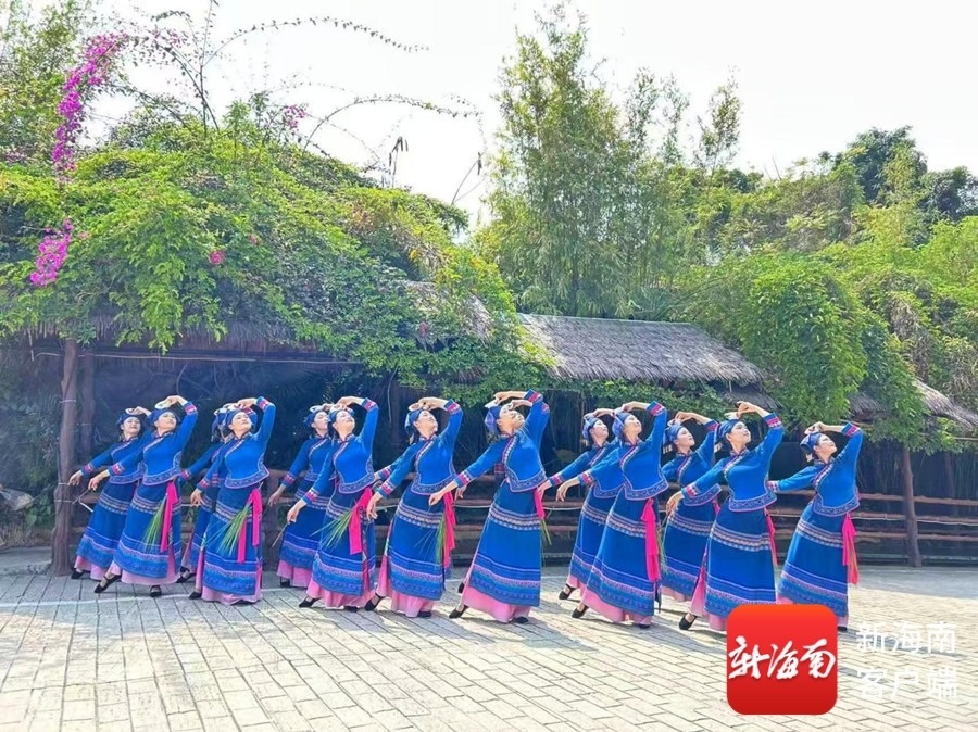 海南黎族跳娘舞。省旅文厅供图