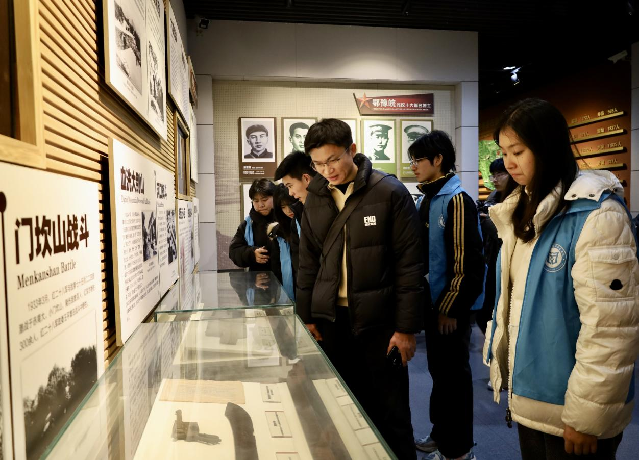 江苏安全技术职业学院师生赴河南信阳新县开展红色研学实践