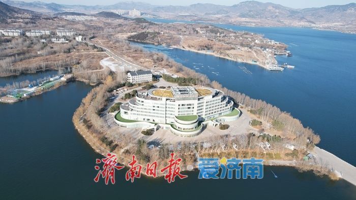 济南雪野湖冬日颜值拉满 通透晴好引客来