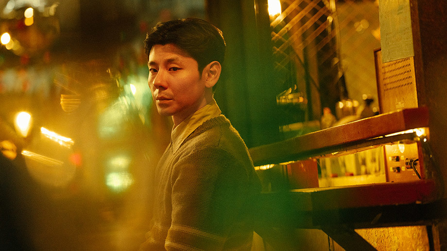 广西人蒋奇明在片中讲一口地道东北话