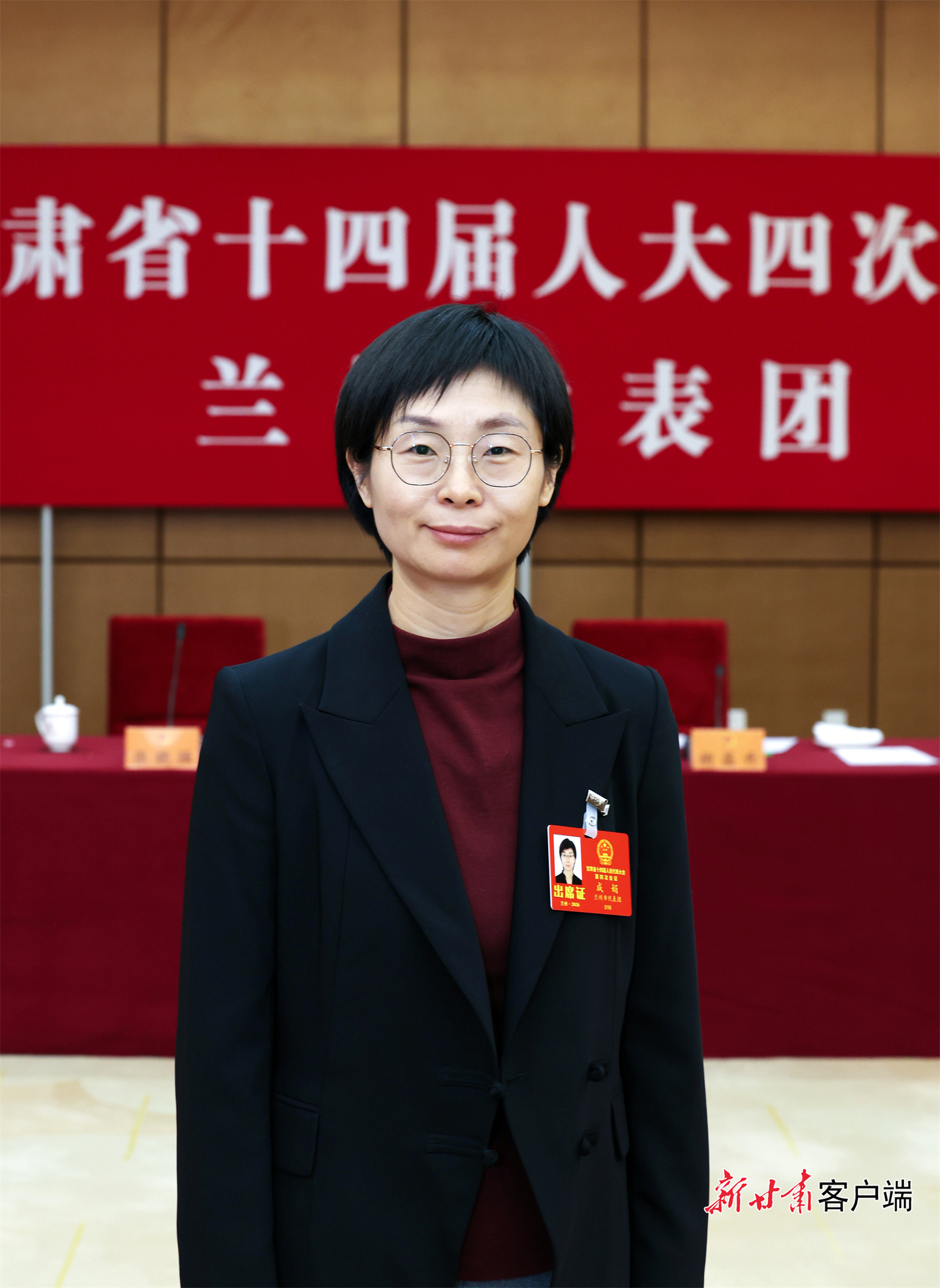 省人大代表、兰大一院血液科副主任成娟　新甘肃&middot;甘肃日报记者　田蹊　摄