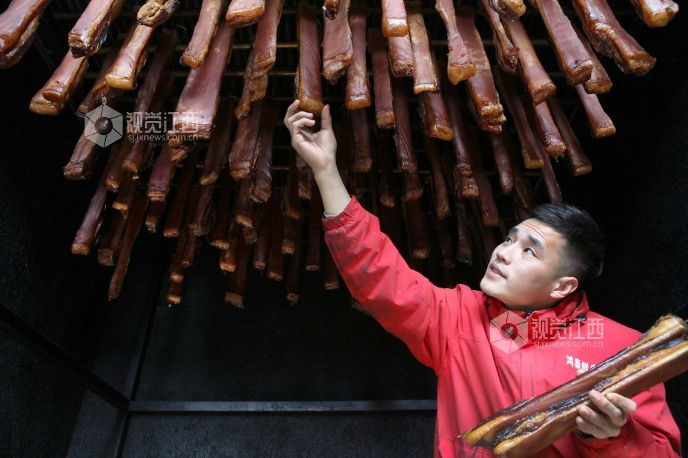 宜春:传统腊味产销两旺(图)
