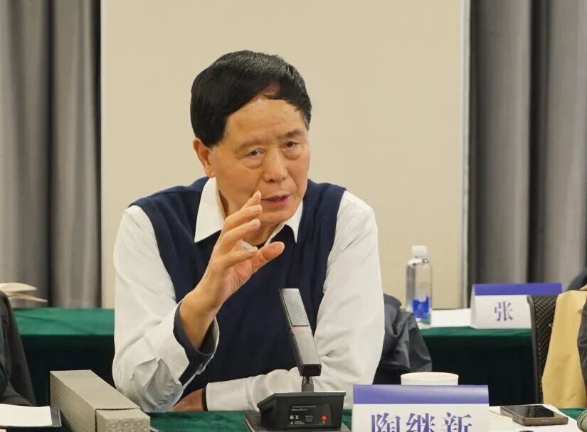 山东教育社原总编辑、知名教育学者、《明远四句》作者陶继新发言