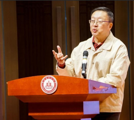 “银龄健康守护行动”正式启动，全国首个“银龄健康护照”发布