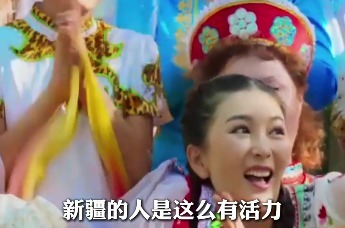 我身边的代表委员丨王西华委员：以心为桥 串起新港同心路