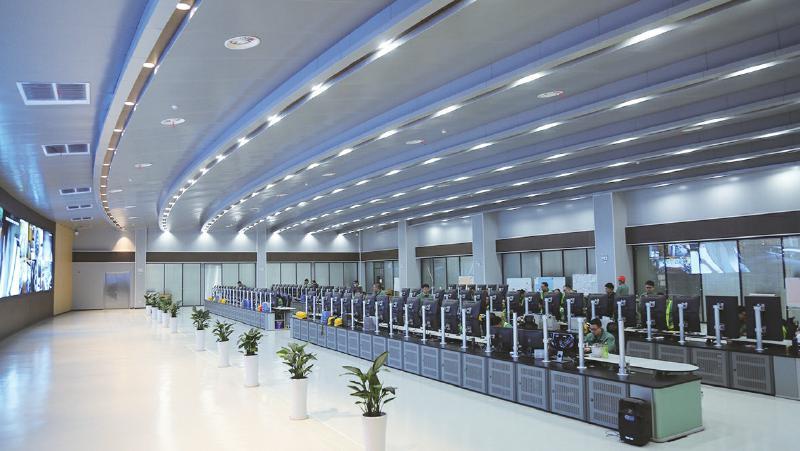 图为心连心集团智能化中央总控室