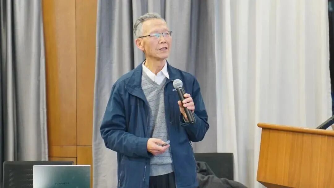 教育部原国家副总督学、中国教育学会原常务副会长郭振有先生现场发言