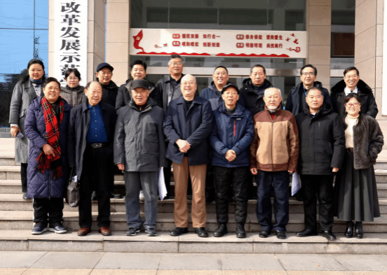 图为滁州市民协党员代表合影