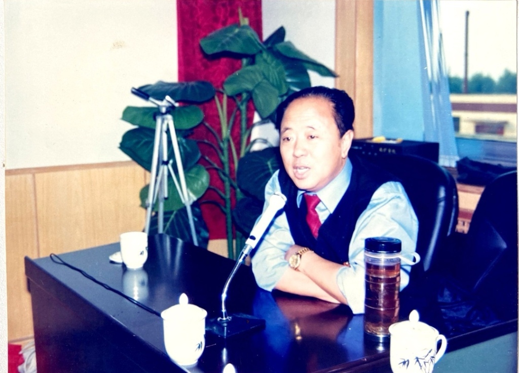 2000年前后的张宝财。本文图片均由受访者供图