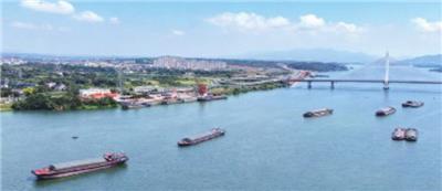 船队通过吉州石溪头码头