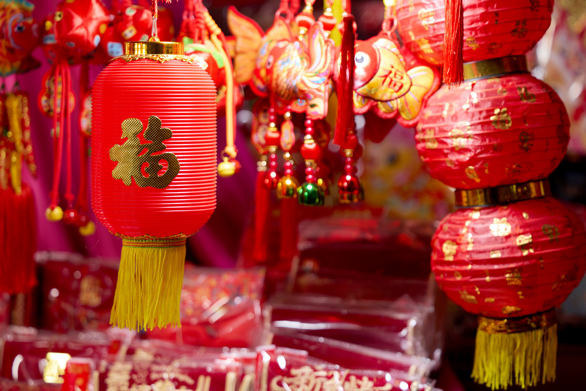 筑牢文化安全防线 胶州启动节前年货市场专项巡查行动