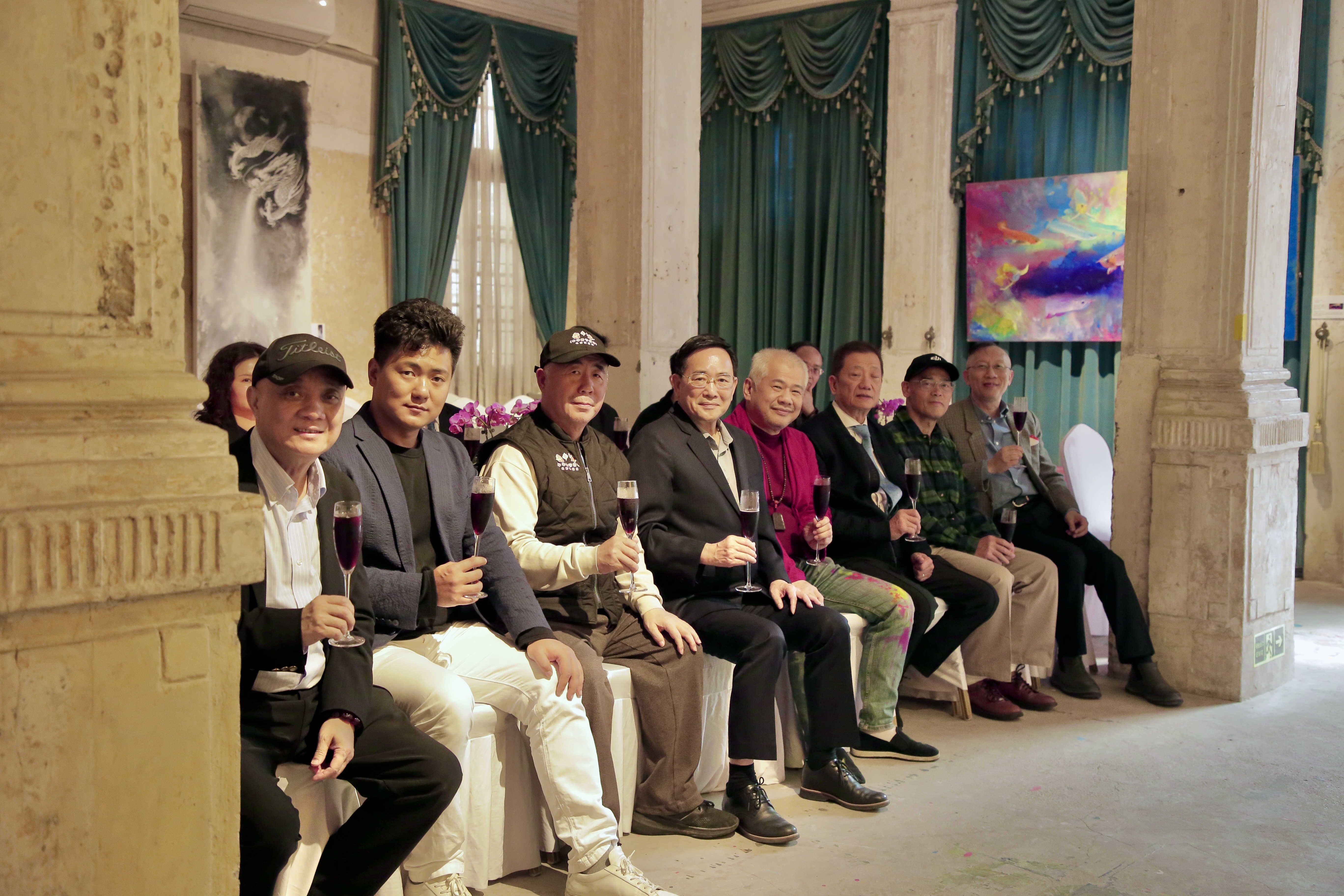 凤凰网北美频道“文化艺术出海会客厅”在李伟广艺术馆开幕 架设文化艺术交流新桥梁