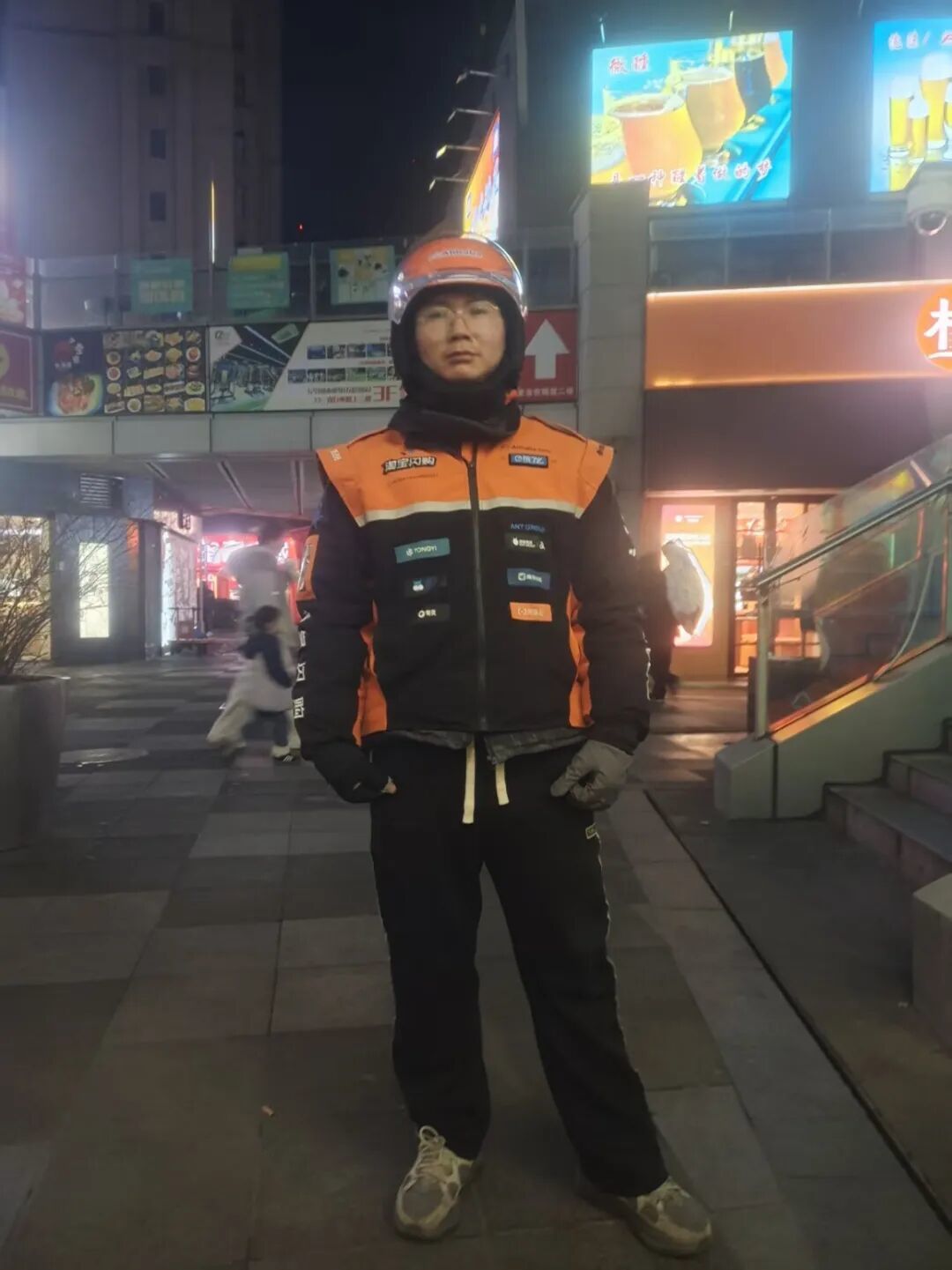 “我被余姚人帮助过，就传下去！”全网点赞外卖小哥找到了