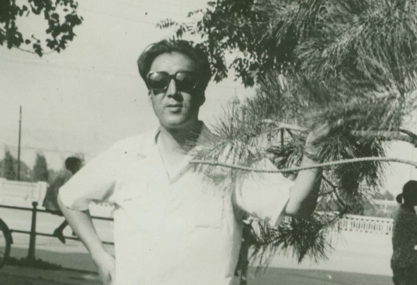 王志安黄河边留影