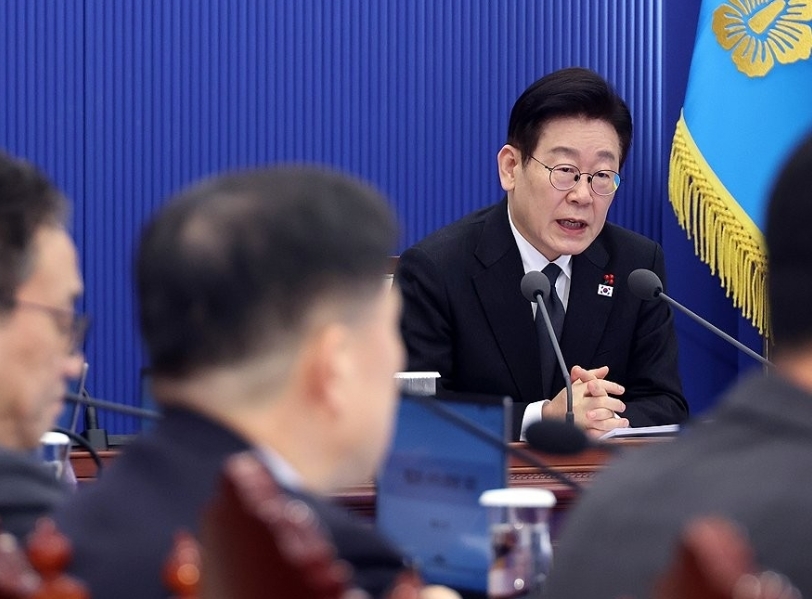 李在明:工作太多,睡不好觉