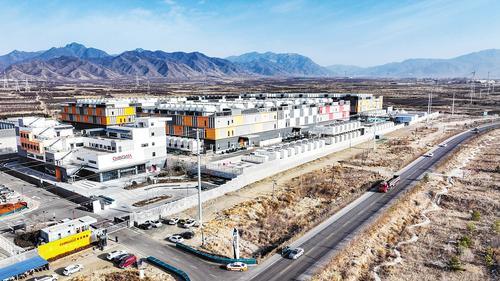 1月16日，无人机拍摄的位于张家口市怀来县的河北秦淮数据存瑞基地。本报记者 耿 辉摄