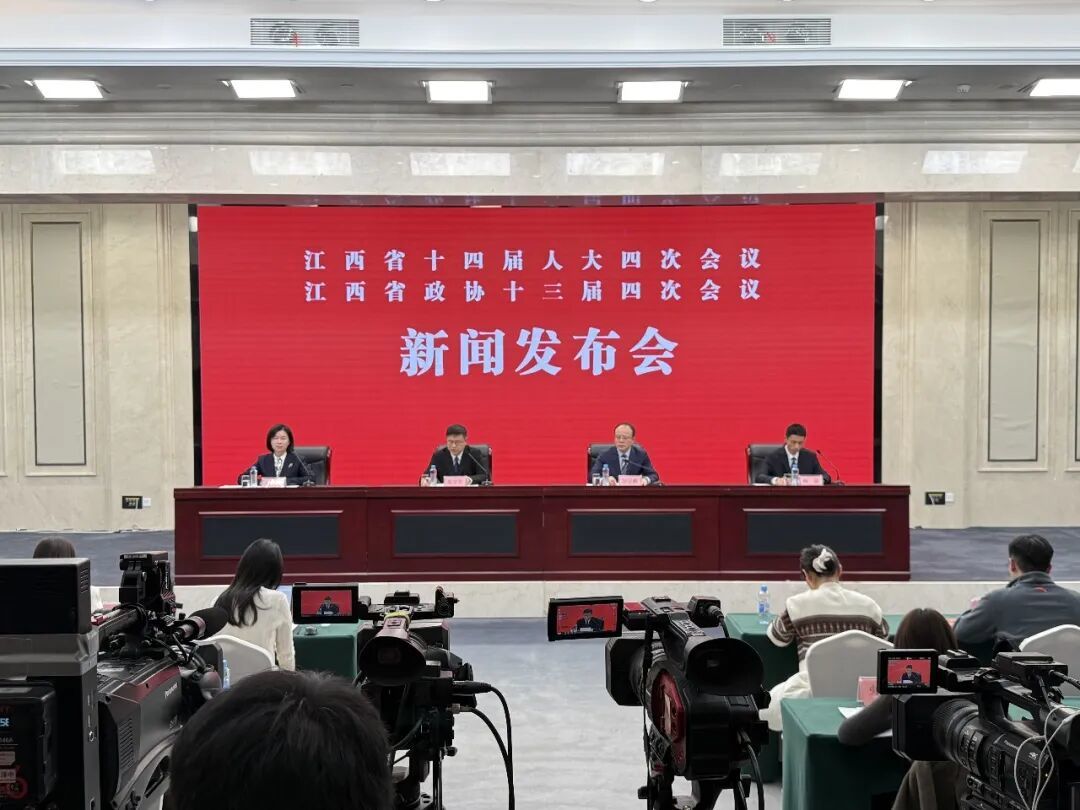 新闻发布会现场（邬强 摄）