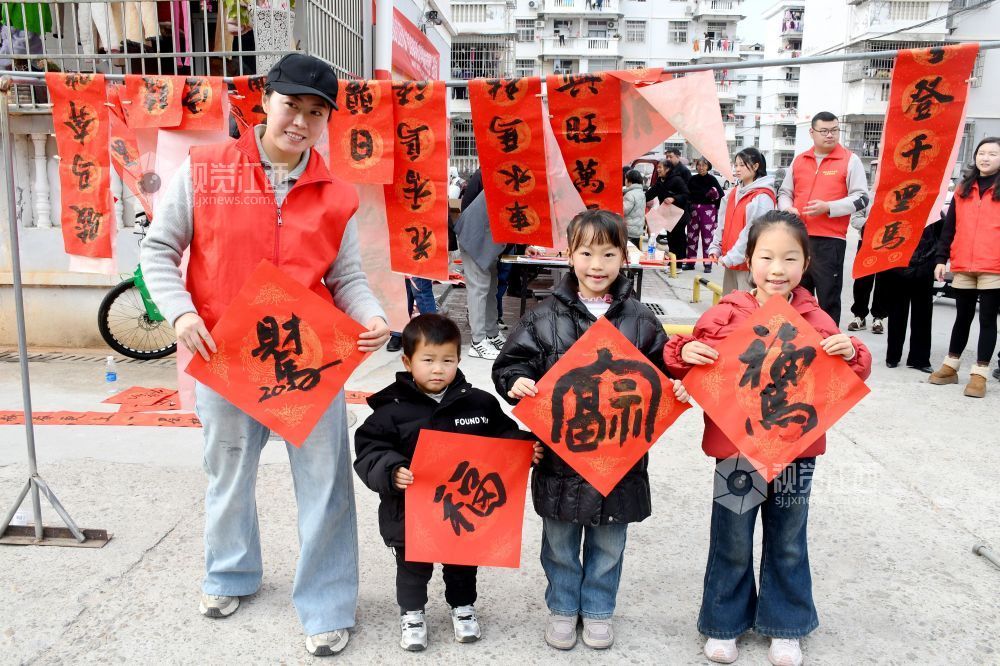 江西南丰：春送万福进万家（图）