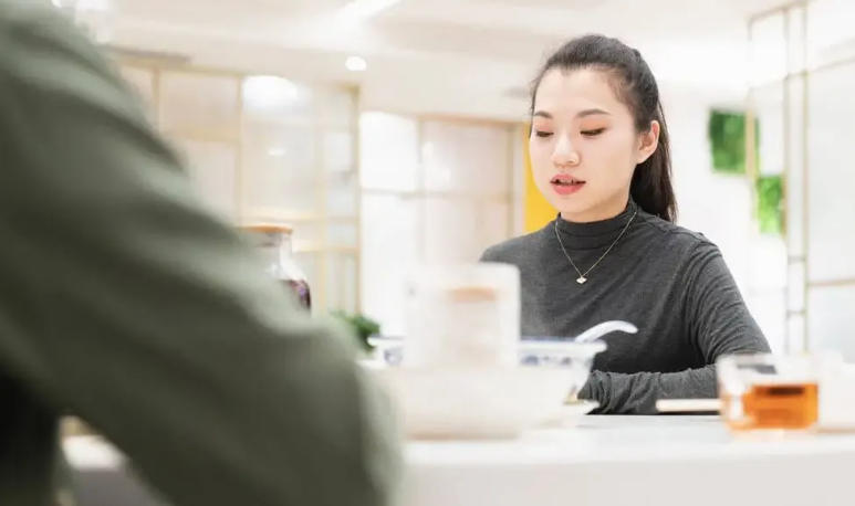 凤凰晚报|为获得医学院入学名额,他竟砍断自己一只脚