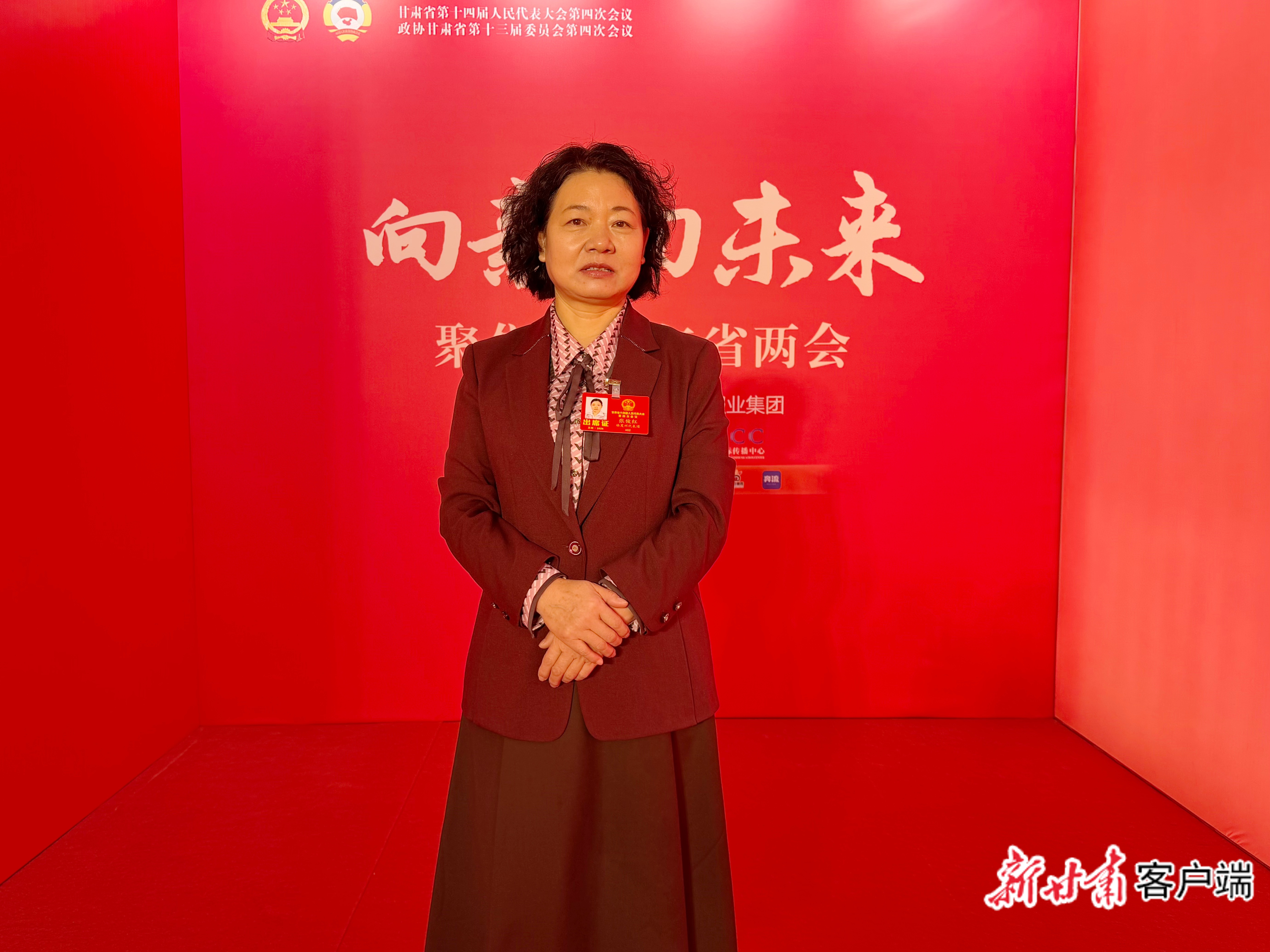 省人大代表、临夏县第六幼儿园副园长张俊红 新甘肃·甘肃日报记者 李永萍 摄