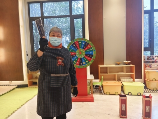 江北万宁社区:趣味转盘转起来 垃圾分类迎新春